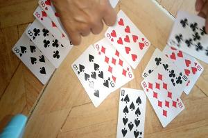 Cách bói bài Tây chính xác tại nhà