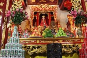 Tại Sao Phải Thờ Bà Cô Ông Mãnh Trong Nhà