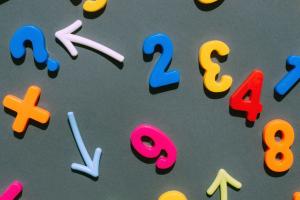 Số 1 trong Số học: Ý nghĩa, Đặc điểm và Tính cách