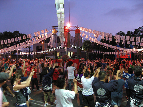 Lễ Hội Obon Nhật Bản